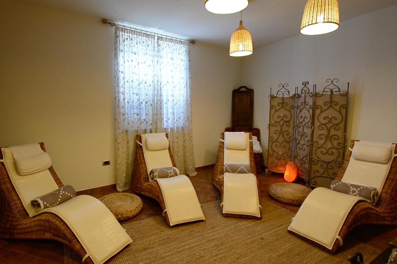 Hotel Risi คอลีโก ภายนอก รูปภาพ
